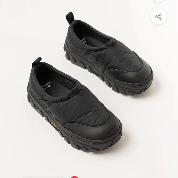 amomento | Shoes | Amomento Vibram Padded Slip On Shoe In Black 